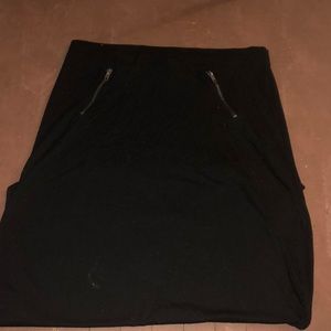 Black high slit maxi skirt